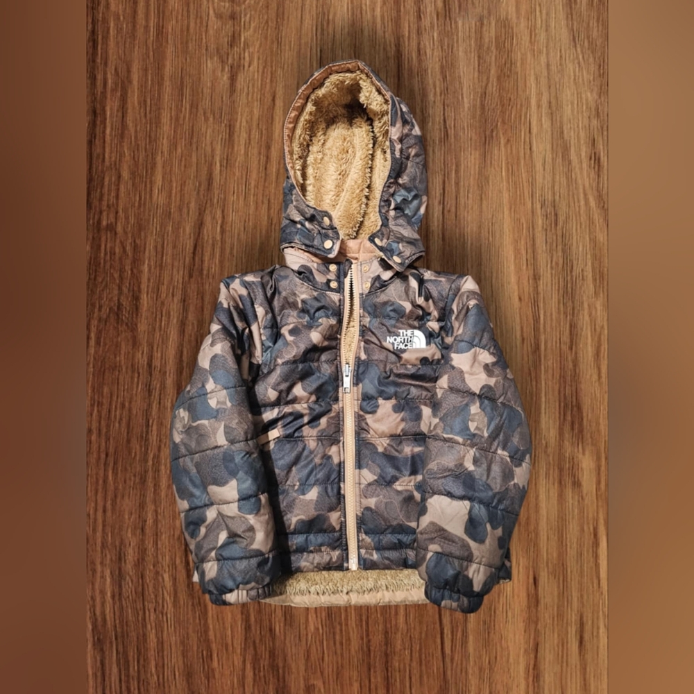 The North Face Boys Reversible Mt Chimbo Zip Hooded Jacket Camo XS xsmall (6)